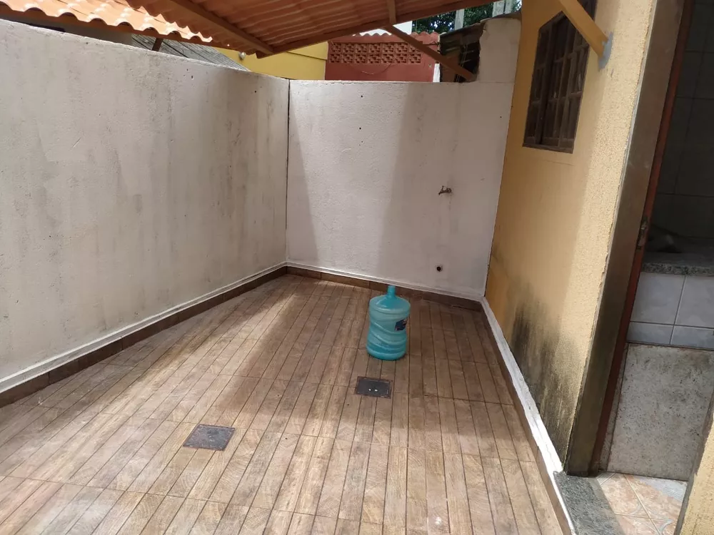 Casa à venda com 2 quartos, 80m² - Foto 6