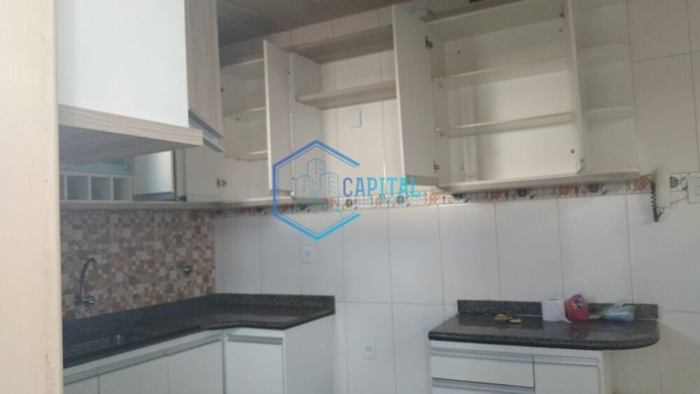 Casa à venda com 4 quartos, 170m² - Foto 7