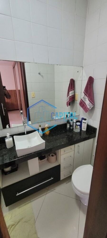 Casa à venda com 3 quartos, 184m² - Foto 11