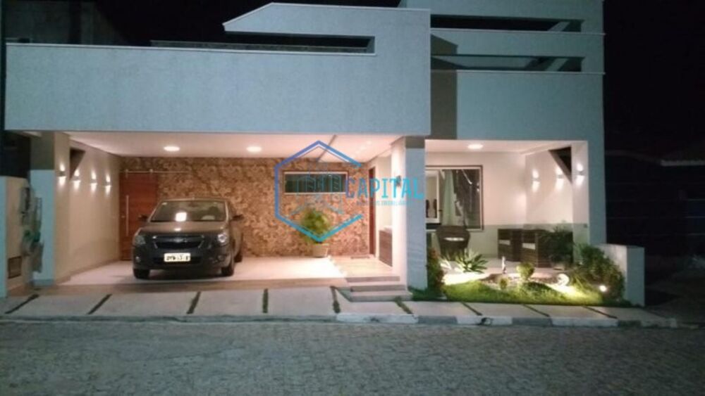 Casa de Condomínio à venda com 4 quartos, 340m² - Foto 1