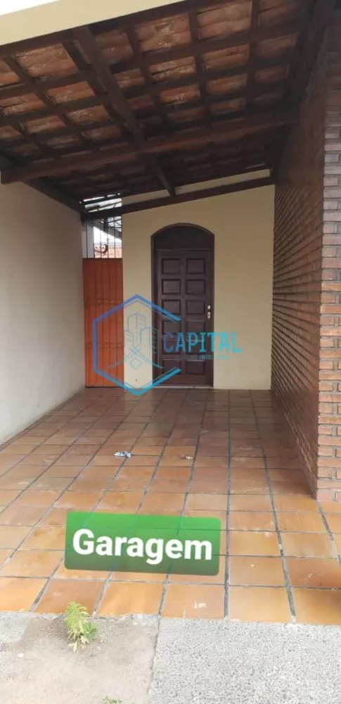 Casa à venda com 3 quartos, 298m² - Foto 2