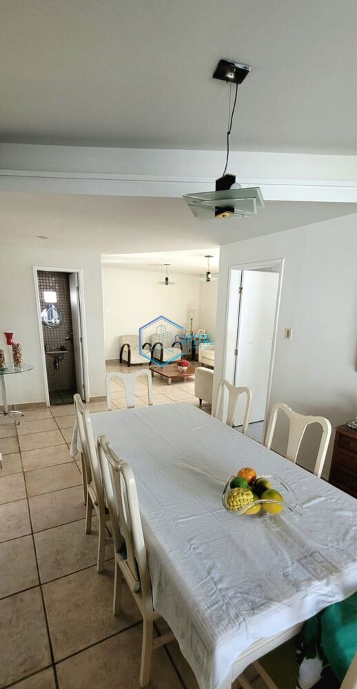 Casa à venda com 4 quartos, 300m² - Foto 3