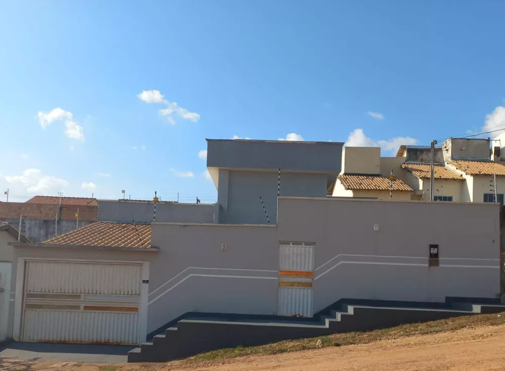 Casa, 3 quartos, 198 m² - Foto 1