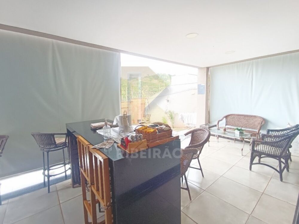 Casa, 3 quartos, 268 m² - Foto 2