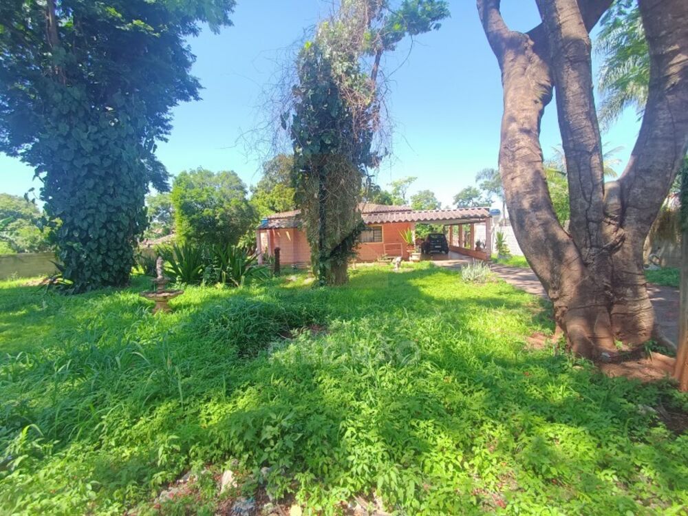 Chácara, 2 quartos, 2154 m² - Foto 1