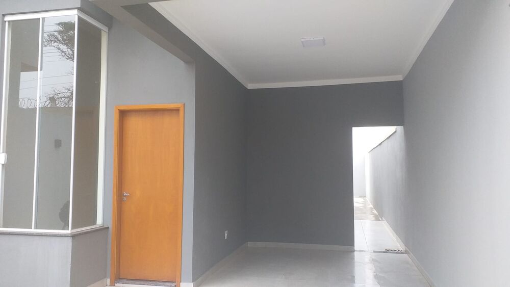 Casa à venda com 2 quartos, 71m² - Foto 1