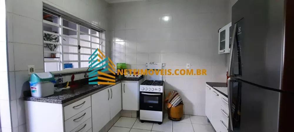 Casa à venda com 3 quartos - Foto 4