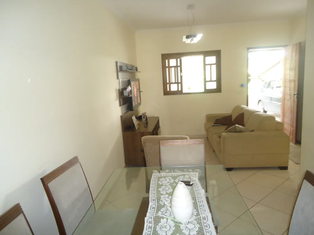 Casa, 3 quartos, 121 m² - Foto 2