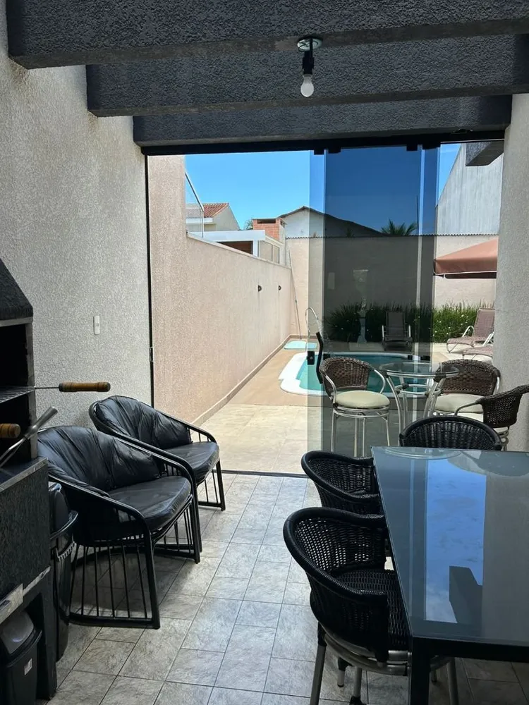 Casa, 3 quartos, 132 m² - Foto 1