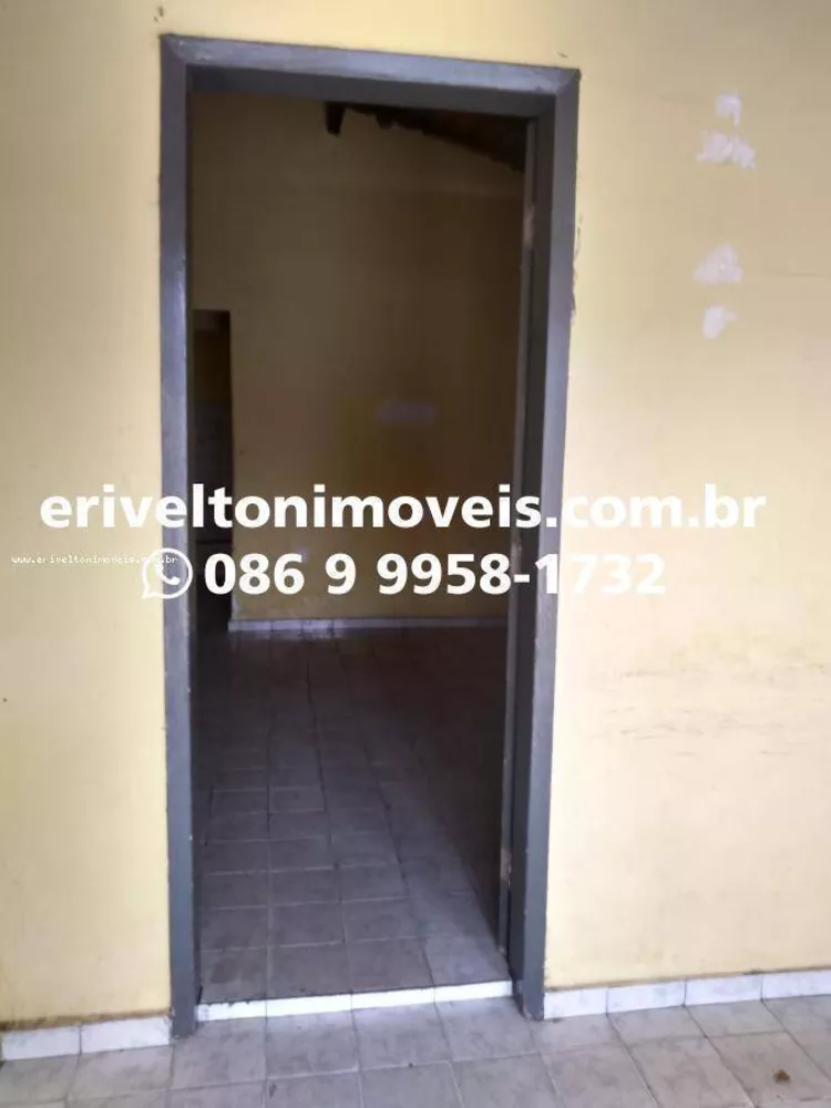 Casa à venda com 3 quartos, 200m² - Foto 3