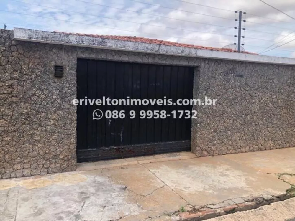 Casa à venda com 5 quartos, 300m² - Foto 4