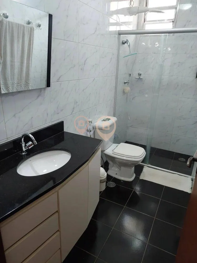 Casa, 5 quartos, 240 m² - Foto 9