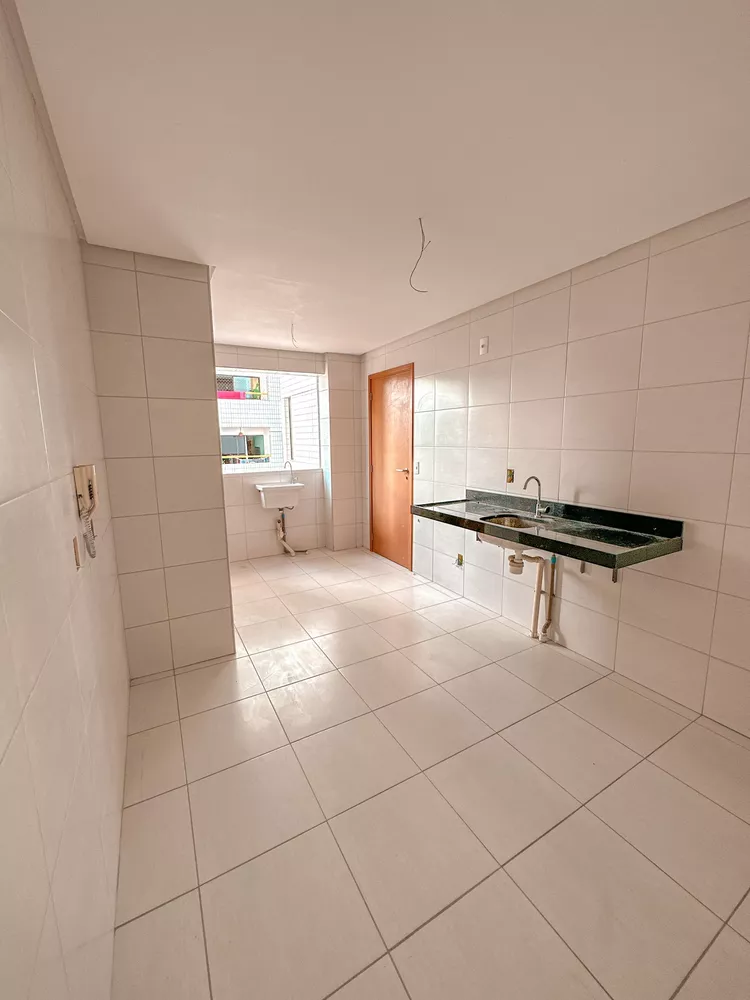 Apartamento à venda com 3 quartos, 86m² - Foto 2
