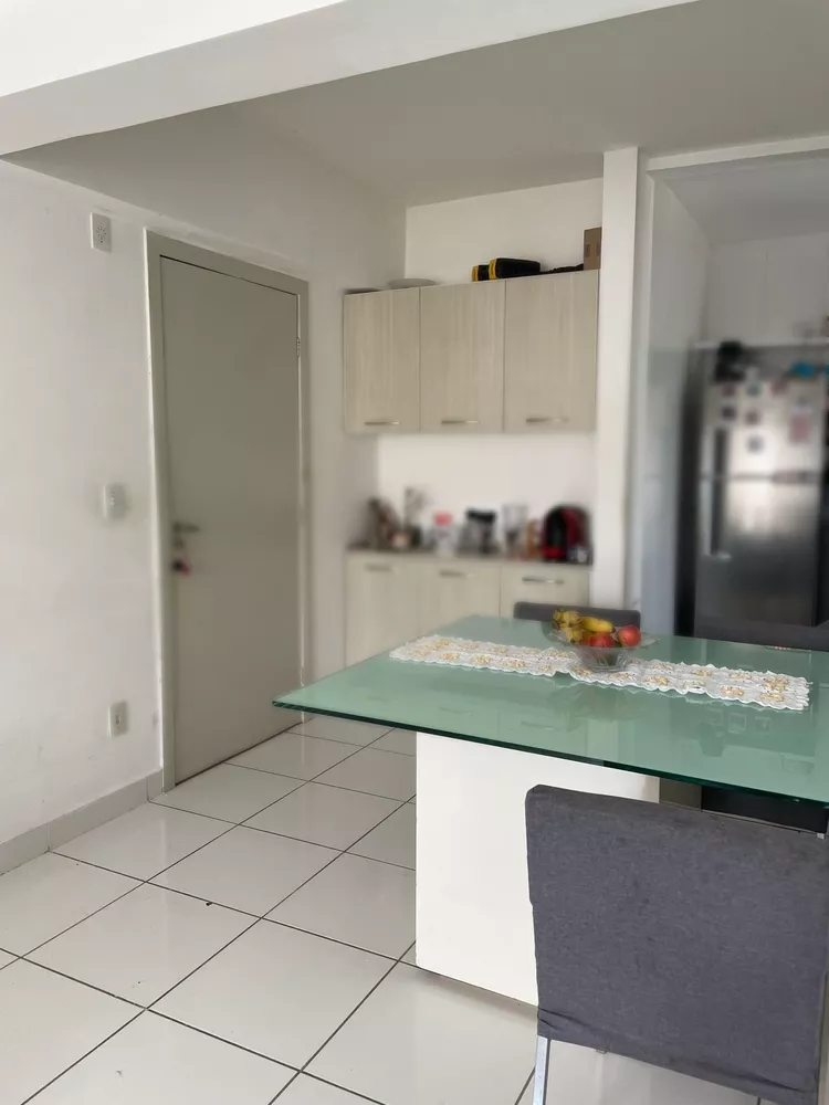 Apartamento à venda com 2 quartos, 50m² - Foto 2