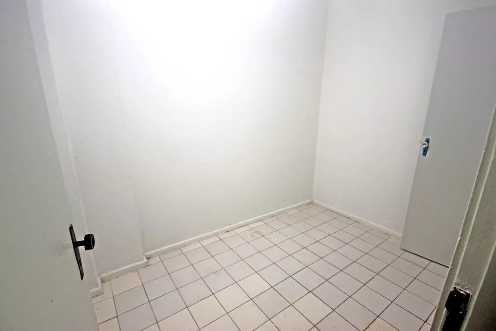 Apartamento à venda com 2 quartos, 76m² - Foto 3