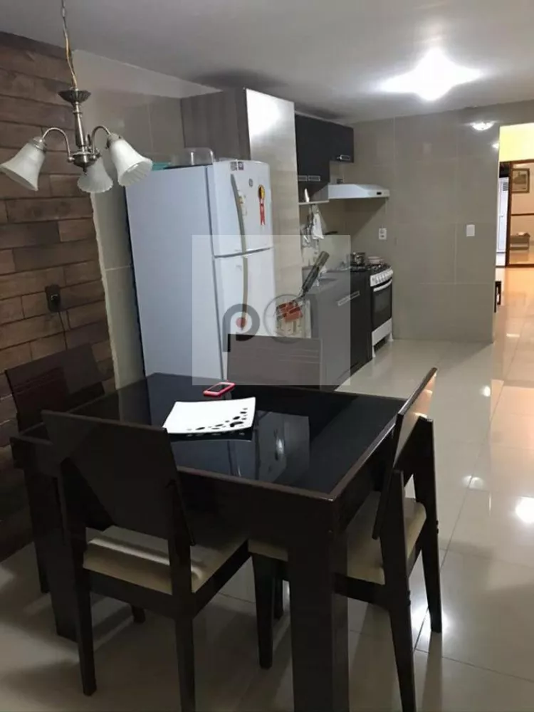 Casa à venda com 2 quartos, 80m² - Foto 6