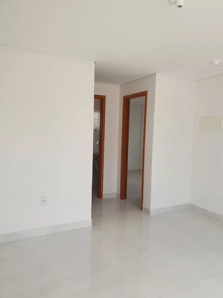 Apartamento à venda com 2 quartos, 55m² - Foto 2