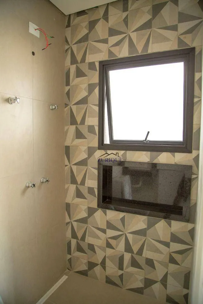 Sobrado, 5 quartos, 525 m² - Foto 1