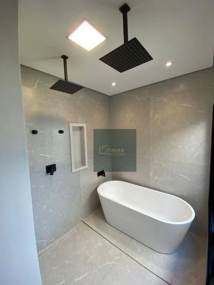 Sobrado, 3 quartos, 240 m² - Foto 1