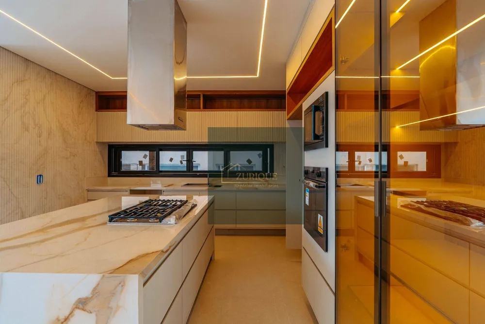 Sobrado, 4 quartos, 540 m² - Foto 1