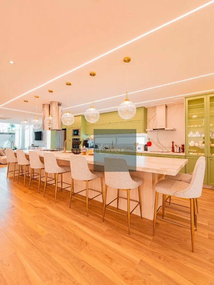 Sobrado, 6 quartos, 1237 m² - Foto 1