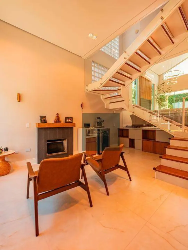 Sobrado, 3 quartos, 290 m² - Foto 2