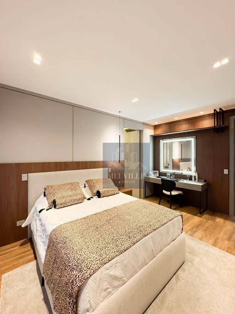 Sobrado, 5 quartos, 909 m² - Foto 4