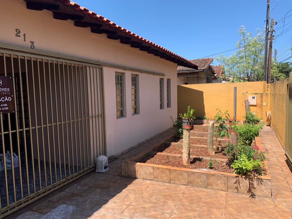 Casa à venda com 4 quartos, 157m² - Foto 4