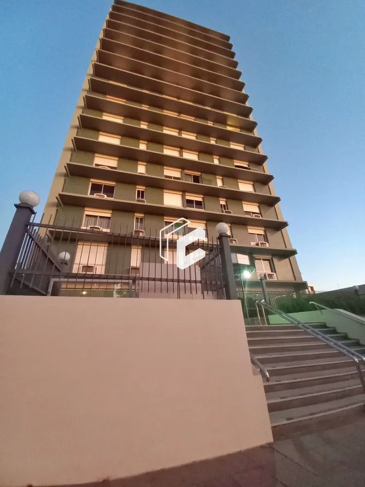 Apartamento, 3 quartos, 132 m² - Foto 1