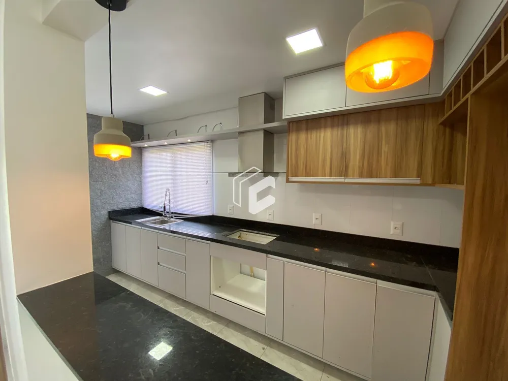 Casa, 3 quartos, 184 m² - Foto 1