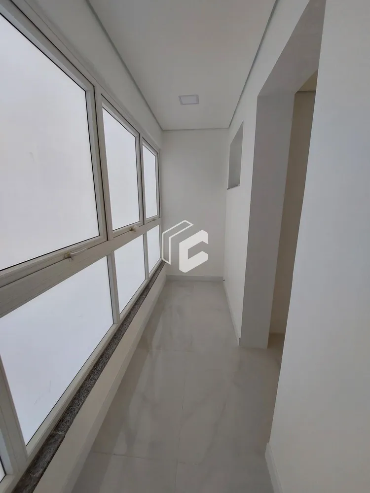 Apartamento, 3 quartos, 227 m² - Foto 2