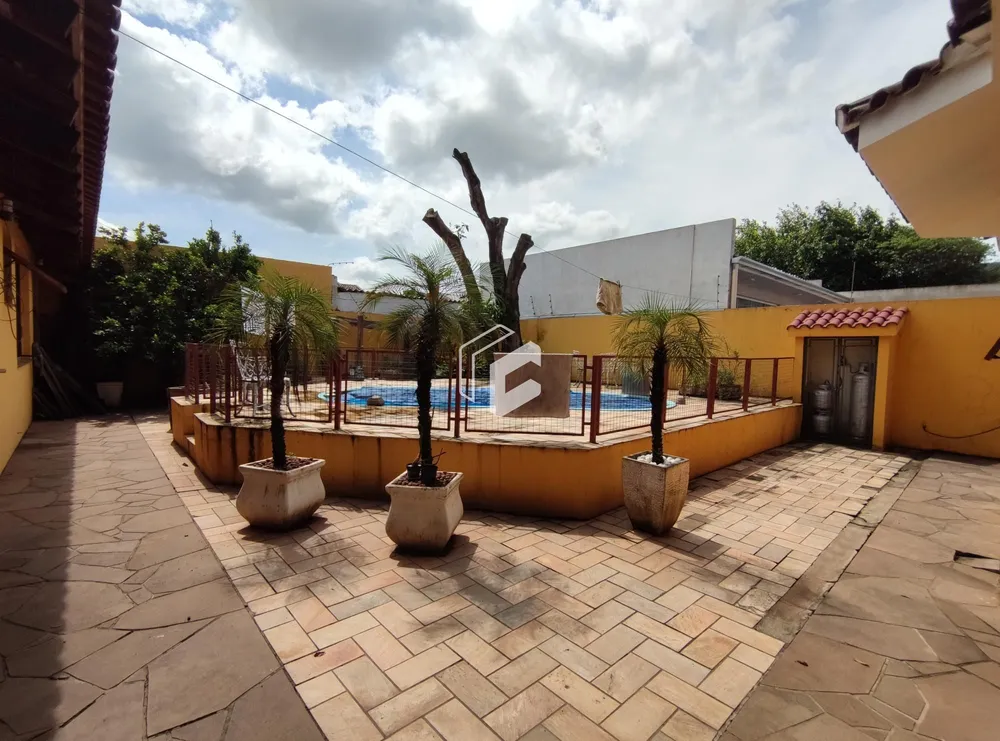 Casa, 4 quartos, 265 m² - Foto 2