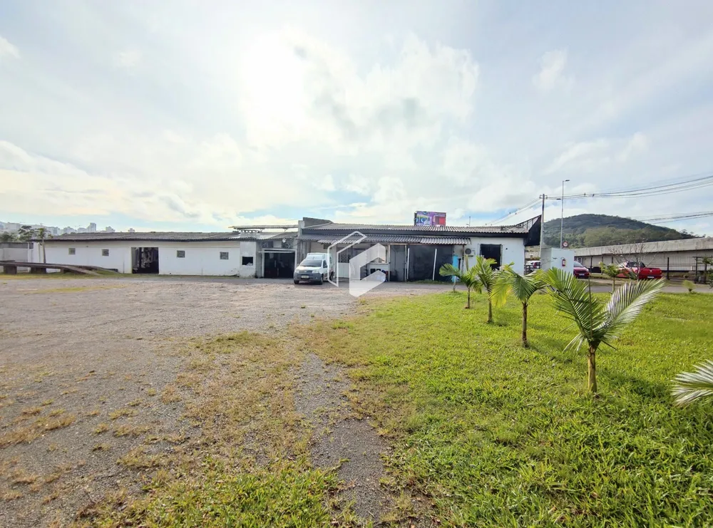 Prédio Inteiro, 1800 m² - Foto 1