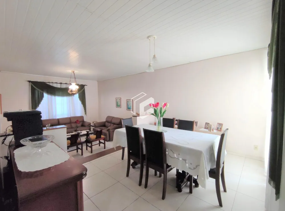 Casa, 4 quartos, 174 m² - Foto 1