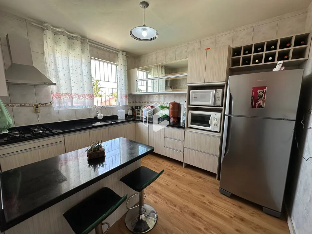 Casa, 3 quartos, 172 m² - Foto 2