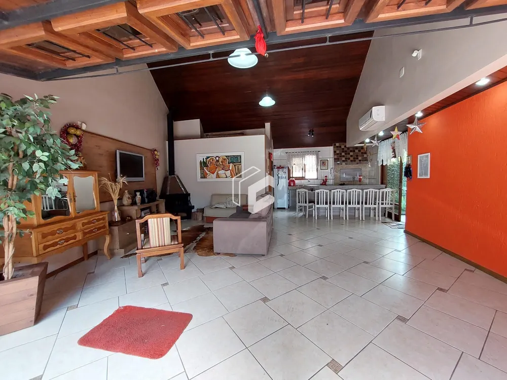 Casa, 5 quartos, 309 m² - Foto 1