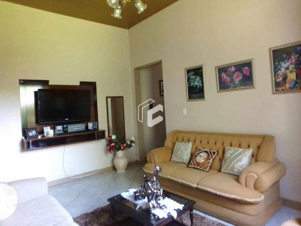 Casa, 5 quartos, 140 m² - Foto 1