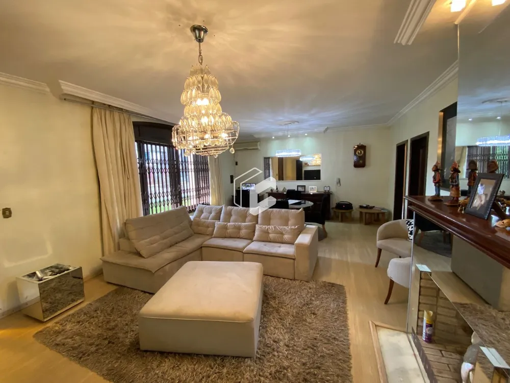 Casa, 3 quartos, 192 m² - Foto 1