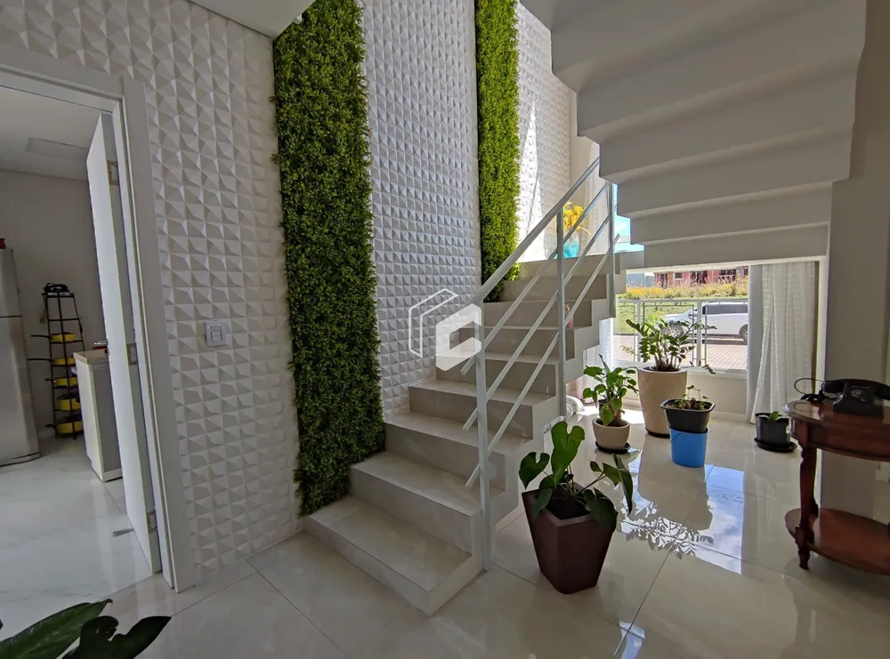 Casa, 4 quartos, 244 m² - Foto 3