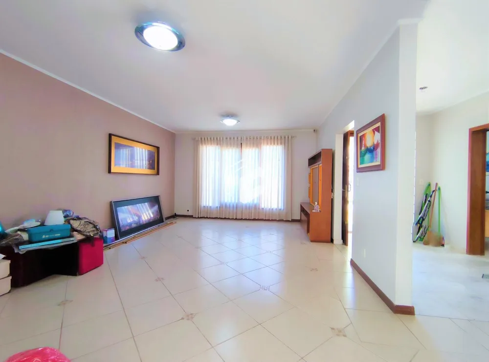 Casa, 5 quartos, 250 m² - Foto 1