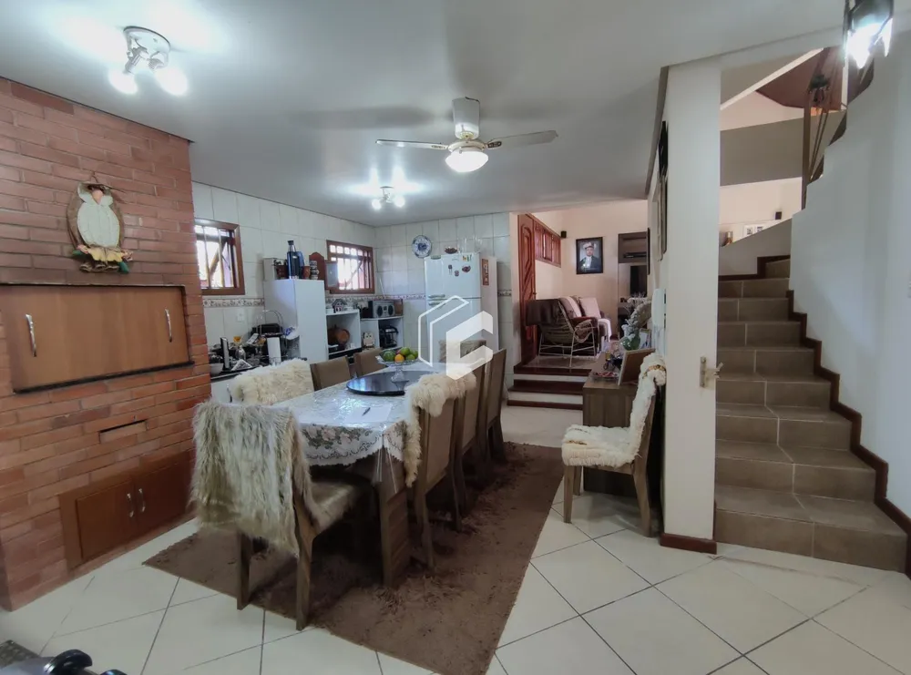 Casa, 3 quartos, 161 m² - Foto 1