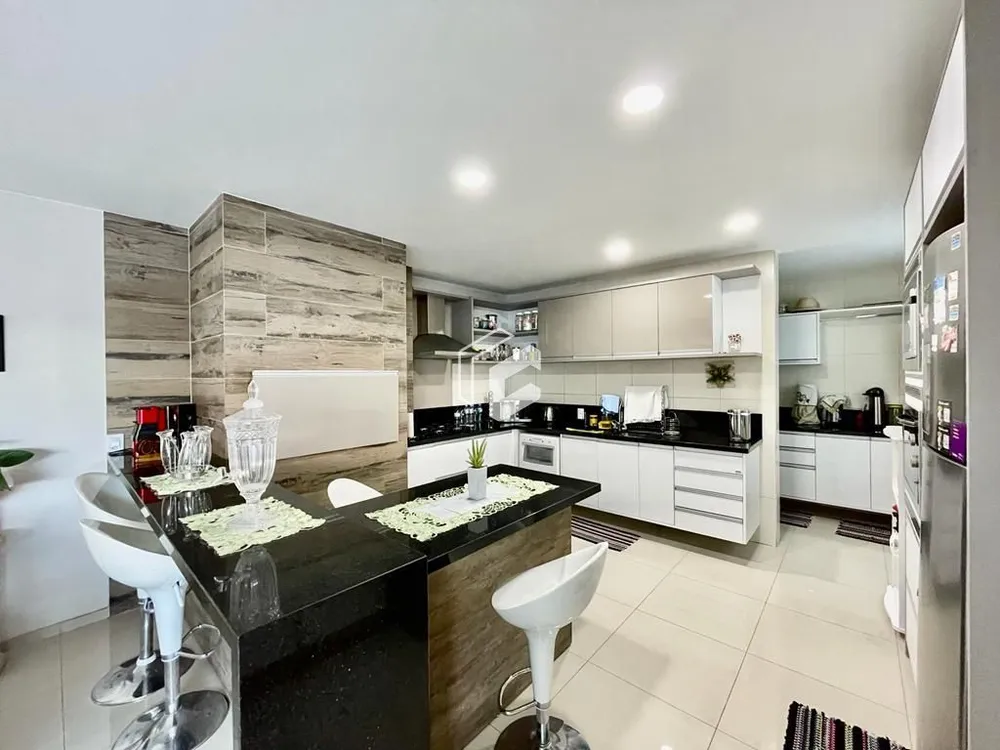 Casa, 5 quartos, 335 m² - Foto 4