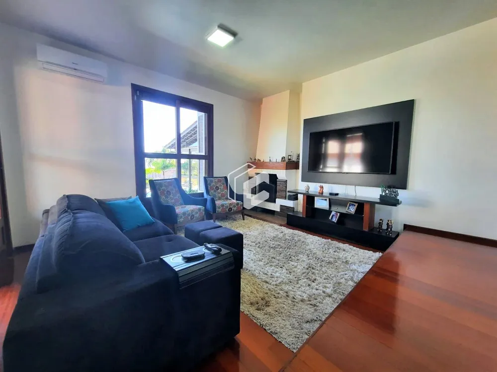 Casa, 4 quartos, 220 m² - Foto 2