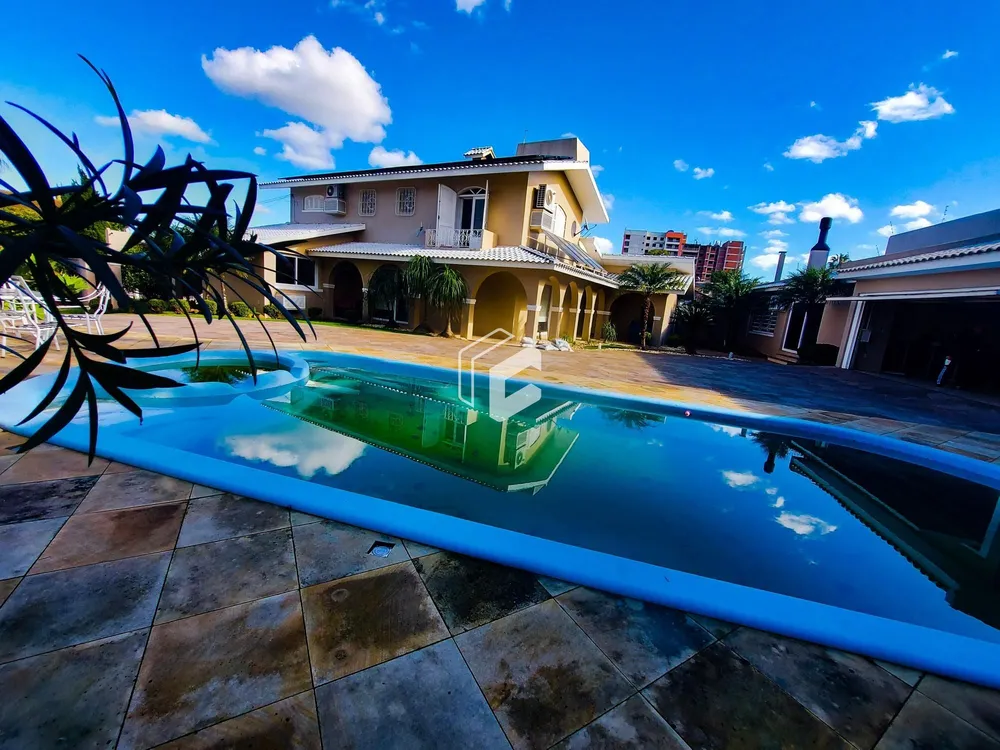 Casa, 6 quartos, 480 m² - Foto 1