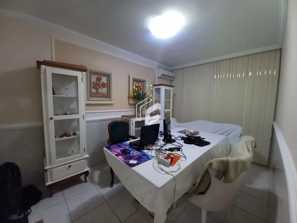 Casa, 3 quartos, 240 m² - Foto 4