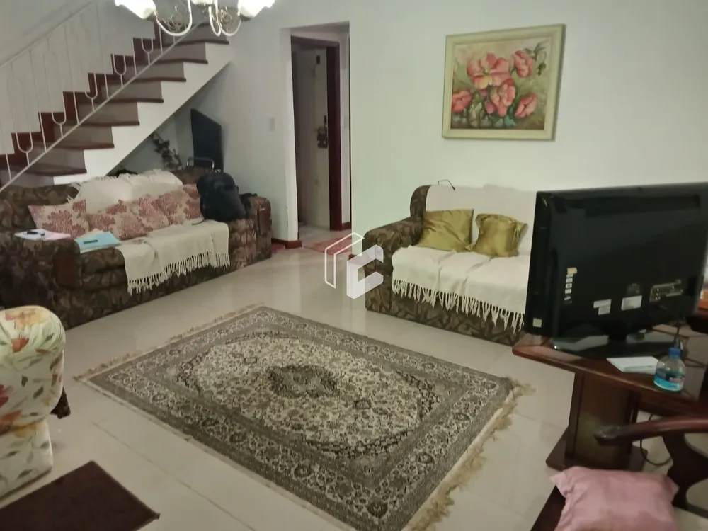 Sobrado, 5 quartos, 239 m² - Foto 2