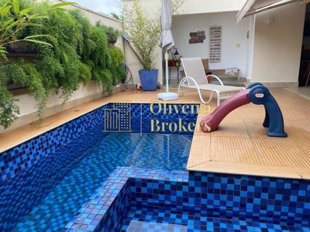 Casa, 4 quartos, 230 m² - Foto 1