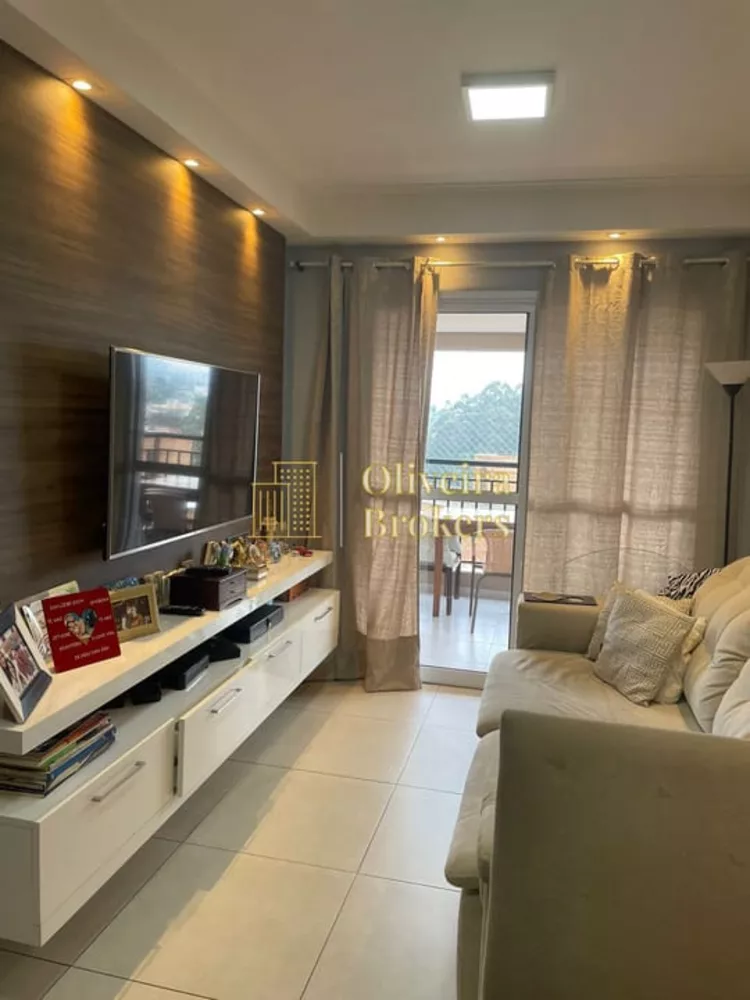 Apartamento à venda com 2 quartos, 69m² - Foto 2