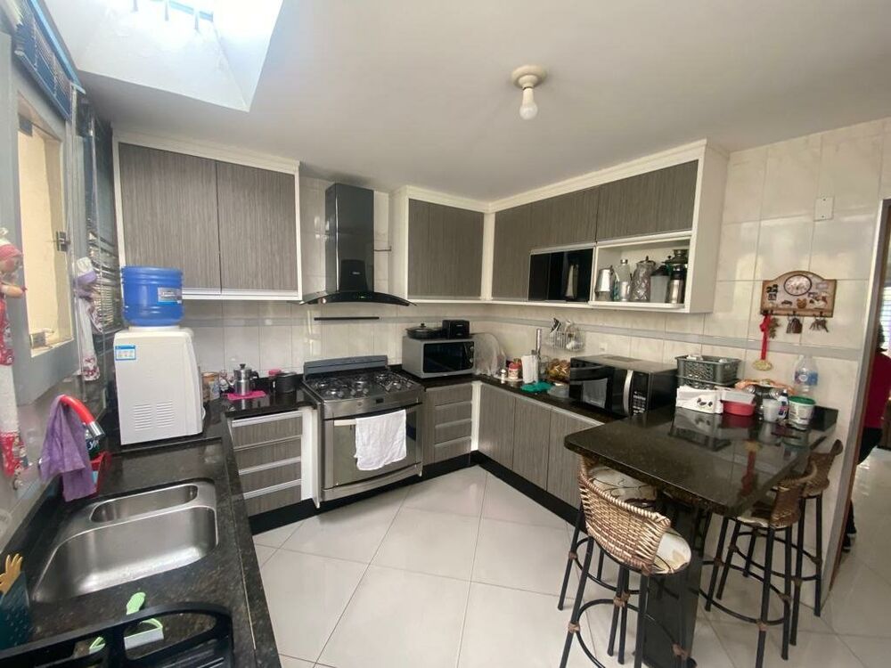 Casa, 3 quartos, 396 m² - Foto 2