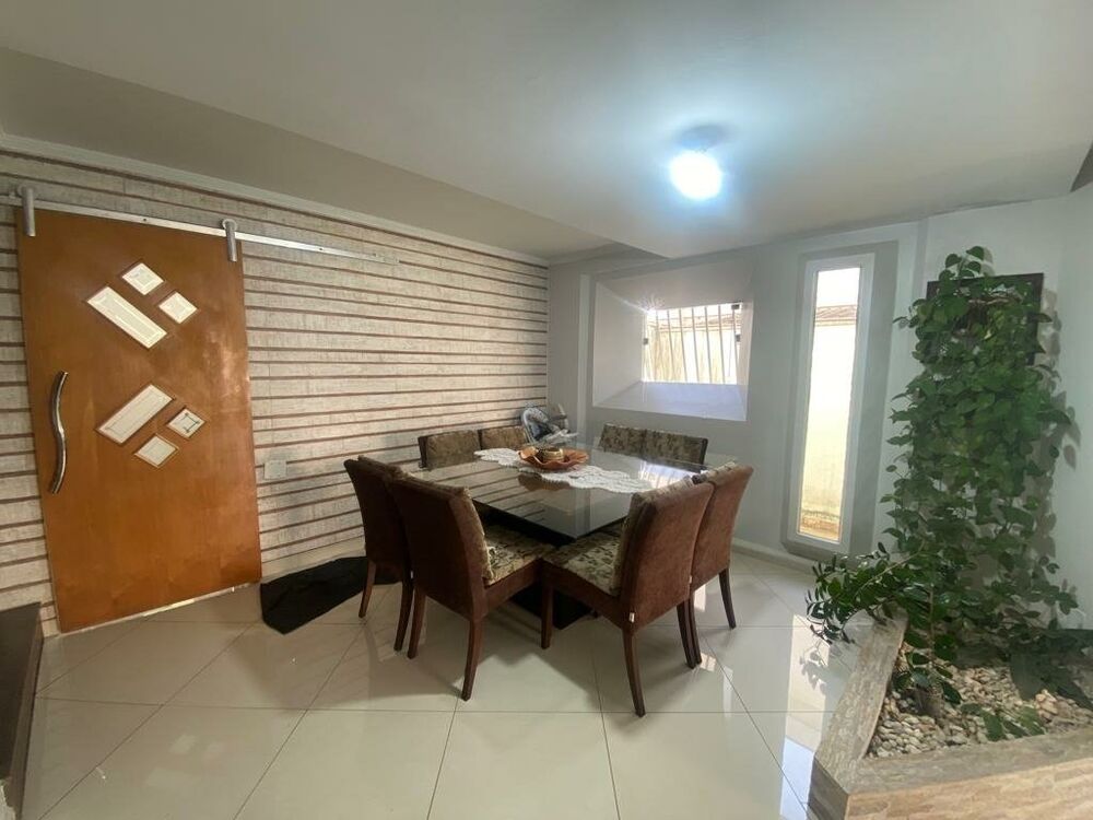 Casa, 3 quartos, 396 m² - Foto 1